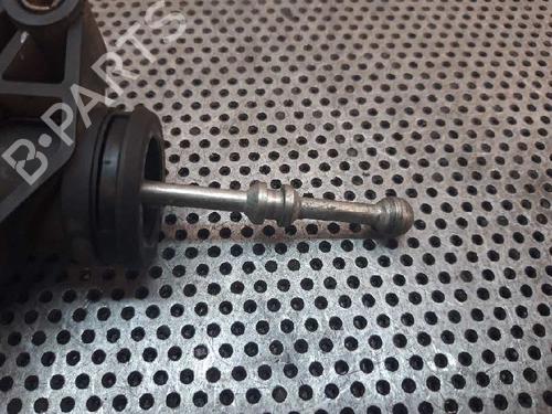 Clutch slave cylinder FORD MONDEO III Saloon (B4Y) 2.0 16V TDDi / TDCi | BP14035737M113 