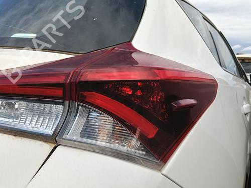 Used Right taillight TOYOTA AURIS (_E18_) [2012-2019]  32271108