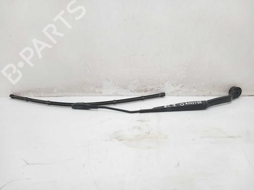 Used Front windshield wiper arm Front windshield wiper arm 38557820 38557820