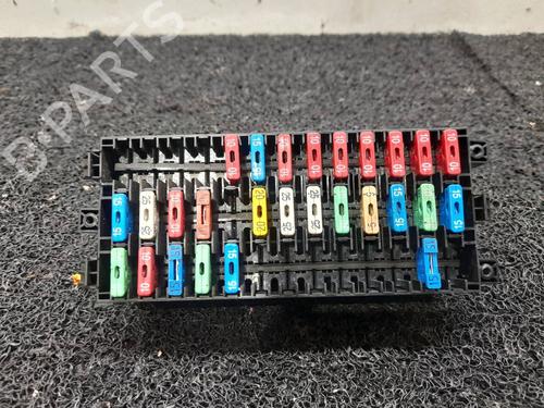 Used Fuse box Fuse box RENAULT TRAFIC II Van (FL) [2001-2026] 10101800 10101800