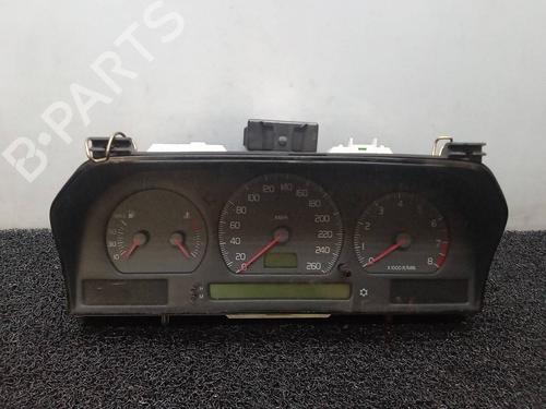 Used Instrument cluster Instrument cluster VOLVO V70 I (875, 876) 2.0 (126 hp) 8806534 8806534