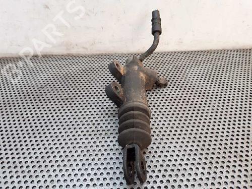 Clutch slave cylinder HYUNDAI COUPE II (GK) 2.0 GLS | BP14035786M113 
