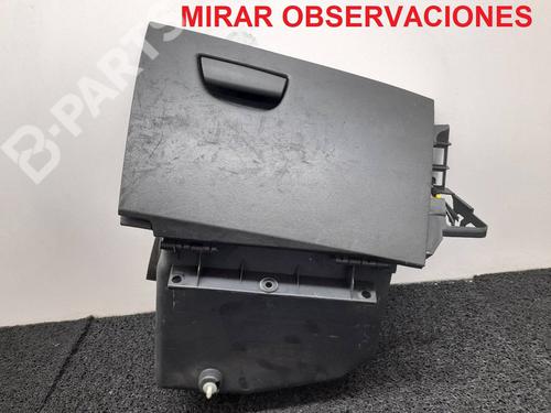 Used Glove box Glove box FIAT STILO (192_) 1.9 D Multijet (120 hp) 7645882 7645882