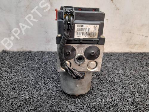 Used ABS pump ABS pump KIA SORENTO I (JC) 2.5 CRDi 4WD (140 hp) 4421857 4421857