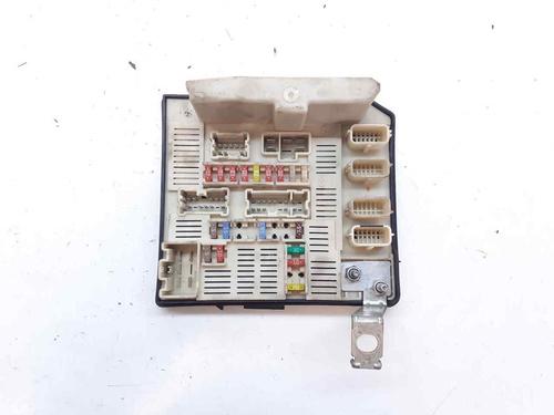 Used Fuse box Fuse box 30593782 30593782