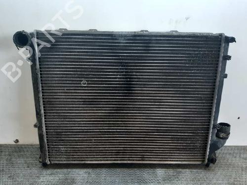 Used Water radiator Water radiator 5863767 5863767