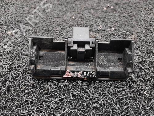 Used Tailgate handle Tailgate handle 9545297 9545297
