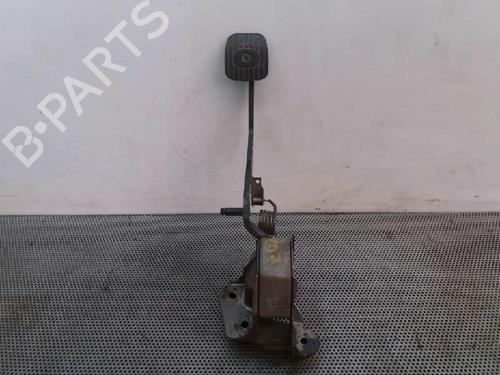 Used Break pedal NISSAN MICRA III (K12) 1.5 dCi (86 hp) 8767904