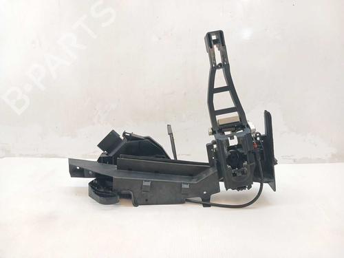 front-left-lock-ford-c-max-ii-dxacb7-dxaceu-2010-2011-2012-2013-2014-2015-2016-2017-2018-2019-37466947 main image