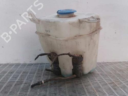 windscreen-washer-tank-kia-rio-i-hatchback-dc-15-16v-2000-2001-2002-2003-2004-2005-2006-12313101 main image