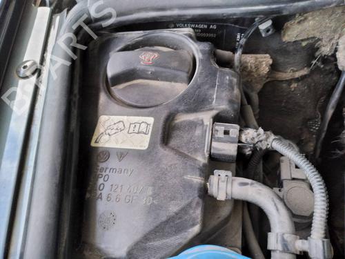 Used Expansion tank VW TOUAREG (7LA, 7L6, 7L7) 5.0 V10 TDI (313 hp) 9849871