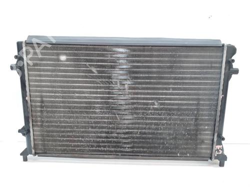Used Water radiator Water radiator 13716589 13716589