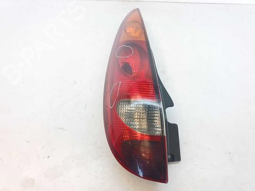 Venstre Baklys Venstre Baklys NISSAN ALMERA TINO (V10) 1.8 (114 hp) 36988003 36988003