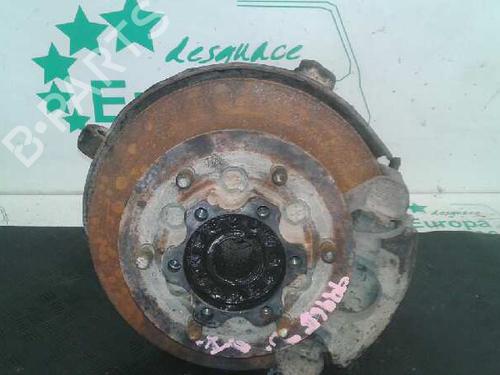 Used Left front steering knuckle MITSUBISHI PAJERO I Canvas Top (L04_G) 2.5 TD (L044G, L049G) (84 hp) 591274