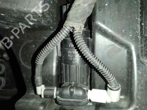 Used Washer pump Washer pump 17681257 17681257