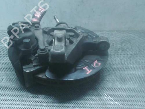 Used Left front steering knuckle VOLVO S60 I (384) 2.4 D (130 hp) 722792