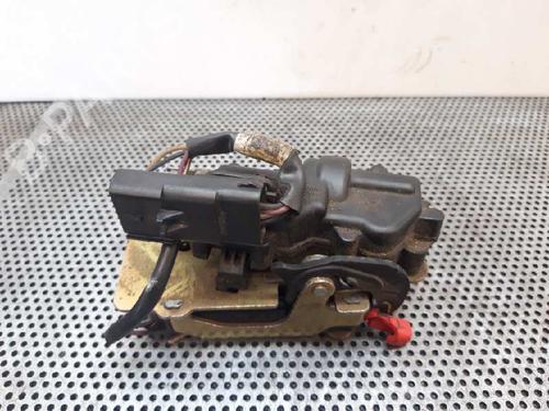 Used Tailgate lock CHRYSLER VOYAGER IV (RG, RS) 2.5 CRD (141 hp) 2836522