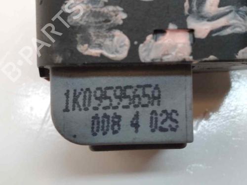 Used Mirror switch VW GOLF V (1K1) 1.6 FSI (115 hp) 8386422