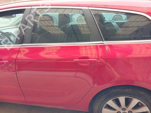 Dør venstre bagtil Dør venstre bagtil OPEL ASTRA J Sports Tourer (P10) 1.7 CDTI (35) (110 hp) 34370877 34370877