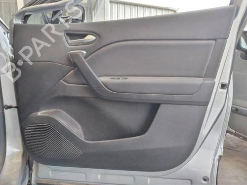 Used Front right panel Front right panel RENAULT CAPTUR II (HF_) E-TECH 145 (HFMU) (143 hp) 19733635 19733635
