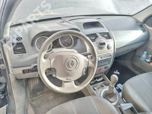 Fuse box RENAULT MEGANE II Saloon (LM0/1_) 1.9 dCi (LM0G, LM1G, LM2C) | BP10917954E1  - Image 6