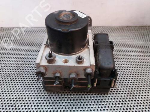 Used ABS pump FORD FIESTA VI (CB1, CCN) [2008-2017]  1666324