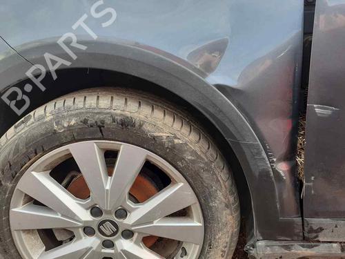 Modanatura parafango anteriore sinistro SEAT ARONA (KJ7, KJP) [2017-2025]  30053341