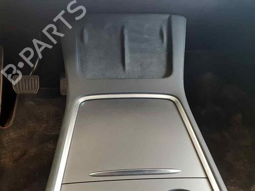 Armrest / Center console TESLA MODEL Y (5YJY)  | BP29532490I20 