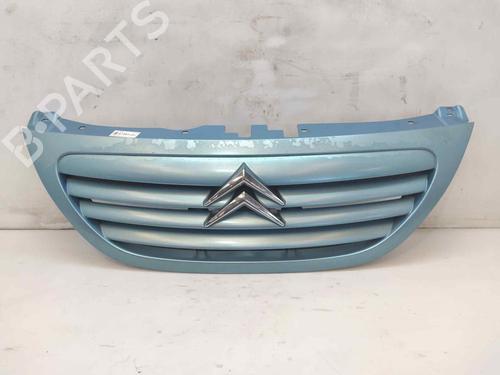 Used Grille CITROËN C3 I (FC_, FN_) 1.4 HDi (68 hp) 26330695