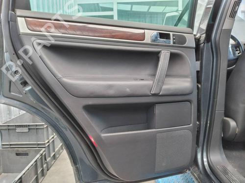 Verkleidung vorne rechts VW TOUAREG (7LA, 7L6, 7L7) 5.0 V10 TDI | BP9849904C59 