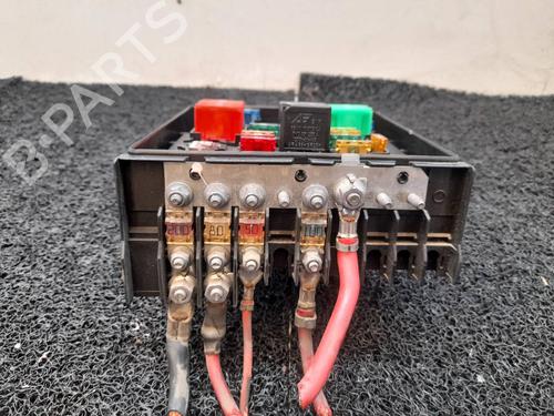 Fuse box VW TOURAN (1T1, 1T2) 1.9 TDI | BP8153205E1 