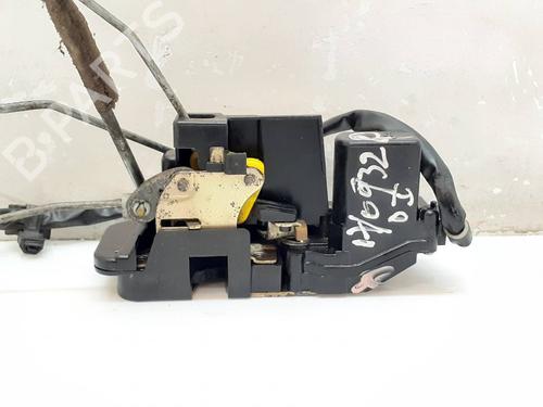 Front left lock KIA CARENS II MPV (FJ) 2.0 CRDi | BP4419336C98 