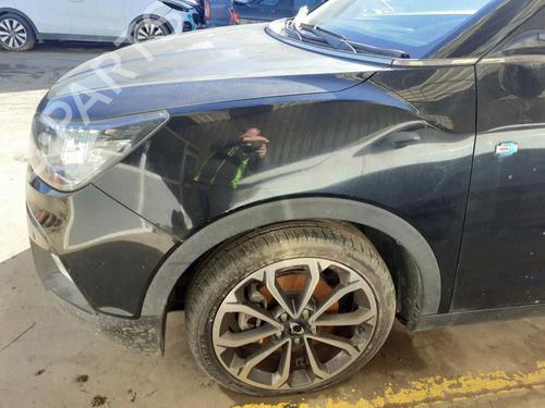 Aile avant gauche SSANGYONG XLV SUV e-XGi 160 (128 hp) 32072250