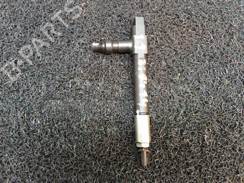 Used Injector MAZDA PREMACY (CP) 2.0 TD (101 hp) 8794333