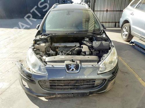 Left headlight PEUGEOT 407 SW (6E_, 6D_) 2.2 | BP28501825C28 