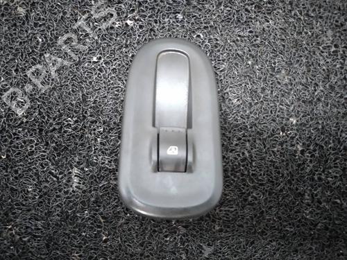 Used Right front window switch Right front window switch RENAULT MASTER III Platform/Chassis (EV, HV, UV) 2.3 dCi 130 FWD (EV0Y, HV0Y, UV0M, UV0Y, UV03) (130 hp) 10510604 10510604