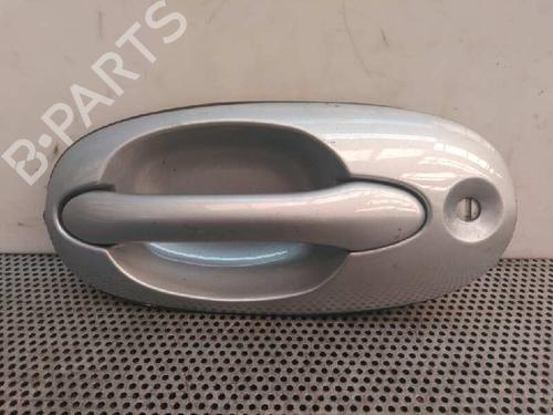 Used Front right exterior door handle KIA CARNIVAL II (GQ) [1999-2007]  2127785