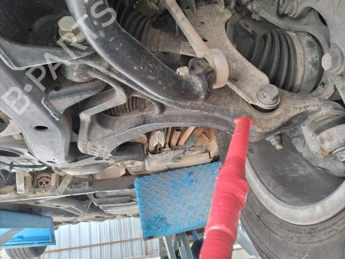 Used Left front suspension arm VW TOUAREG (7LA, 7L6, 7L7) 5.0 V10 TDI (313 hp) 9849859