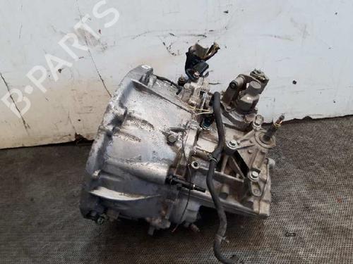 manual-gearbox-nissan-primera-p12-19-dci-nd0102-2002-4440847 main image