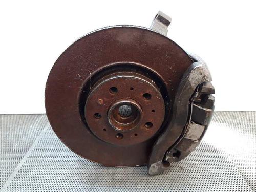 Used Right front steering knuckle VOLVO XC90 I (275) D5 AWD (163 hp) 2277170