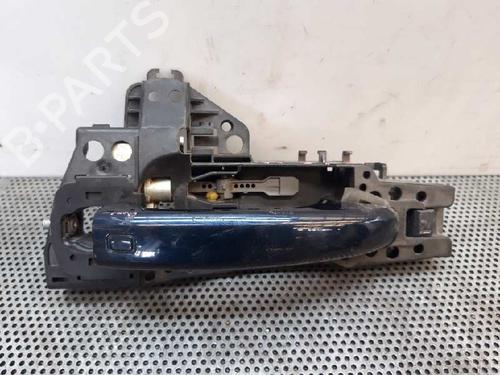 front-left-exterior-door-handle-audi-a4-b8-8k2-20-tdi-quattro-2007-2008-2009-2010-2011-2012-2013-2014-2015-2016-2017-3136664 main image