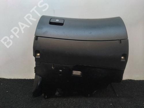 Used Glove box Glove box 10773632 10773632