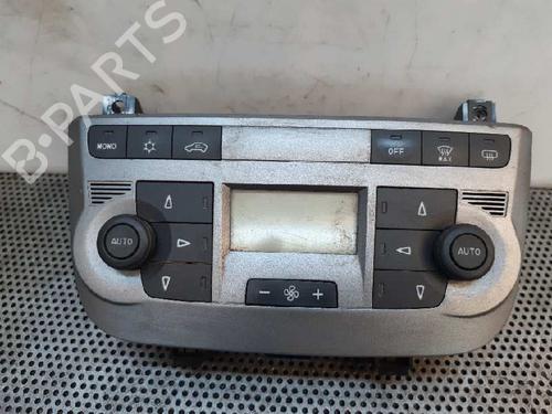 Used Climate control FIAT GRANDE PUNTO (199_) 1.4 (199AXB11, 199AXB1A, 199BXB1A, 199AXL1A) (77 hp) 4438139