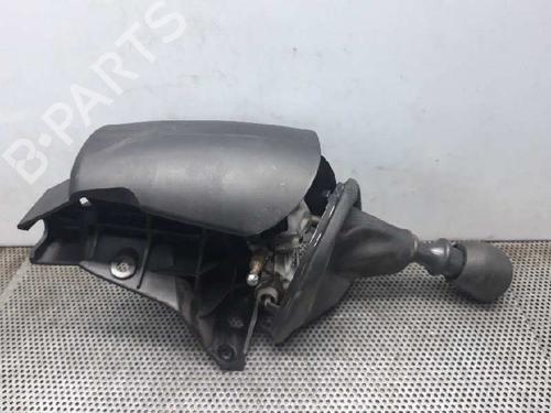 Used Gear lever NISSAN INTERSTAR Van (X70) dCi 100 (99 hp) 7408304