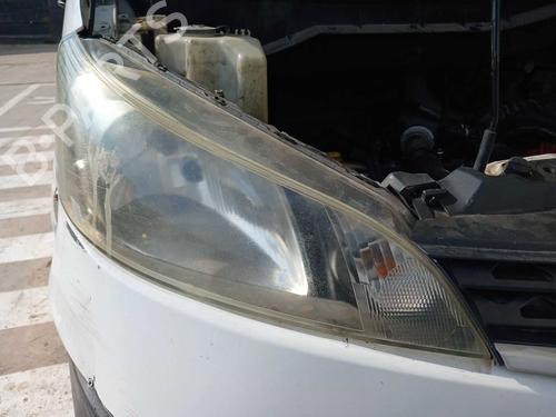 hjre-forlygte-nissan-nv200-van-2010-39612911 main image
