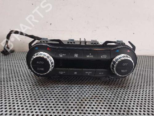 Used Climate control MERCEDES-BENZ GLA-CLASS (X156) GLA 180 (156.942) (122 hp) 4417528