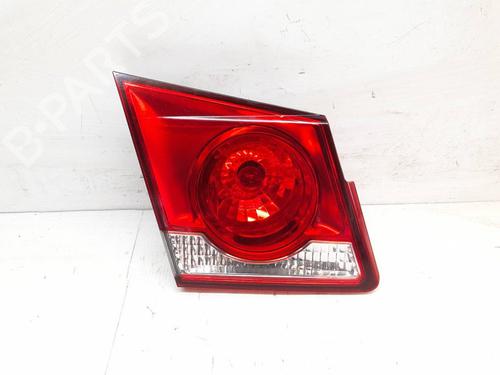 Used Left tailgate light CHEVROLET CRUZE (J300) 2.0 CDI (125 hp) 29807341