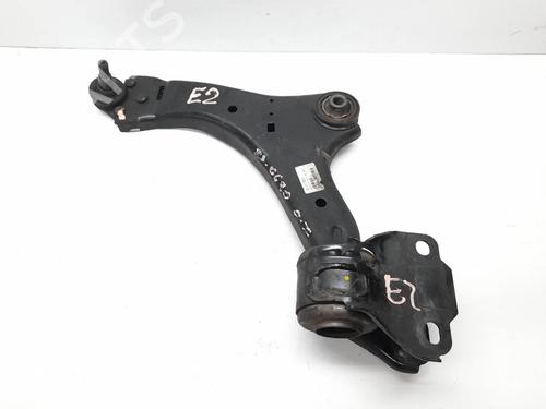 Used Left front suspension arm Left front suspension arm 16105057 16105057