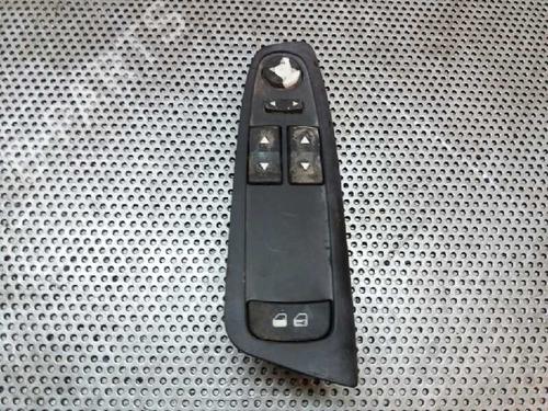 Used Left front window switch FIAT STILO (192_) 1.9 JTD (192_XE1A) (115 hp) 1356350