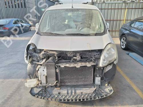 Pretensionatore anteriore destro RENAULT KANGOO / GRAND KANGOO II (KW0/1_) 1.5 dCi 85 (KW0K, KW0L, KW0B) (86 hp)null